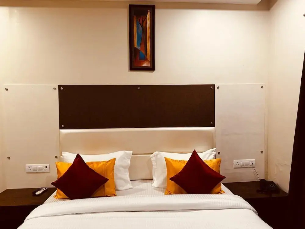 Hotel Lotus Inn