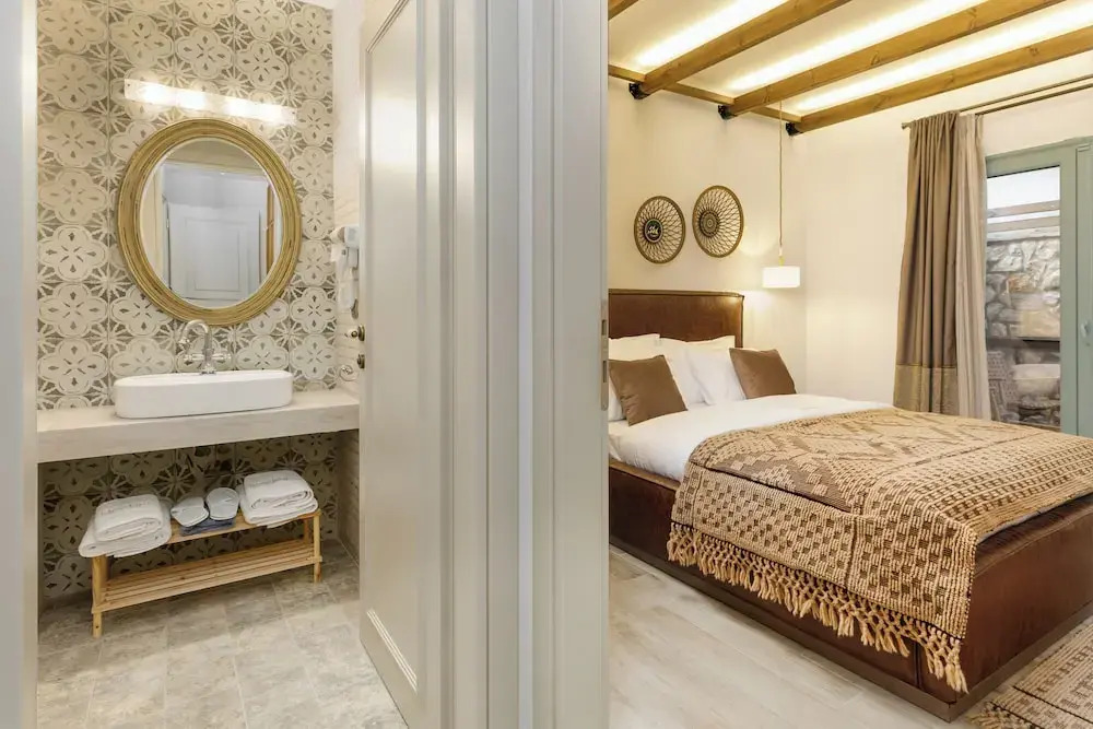 Meydani Suites