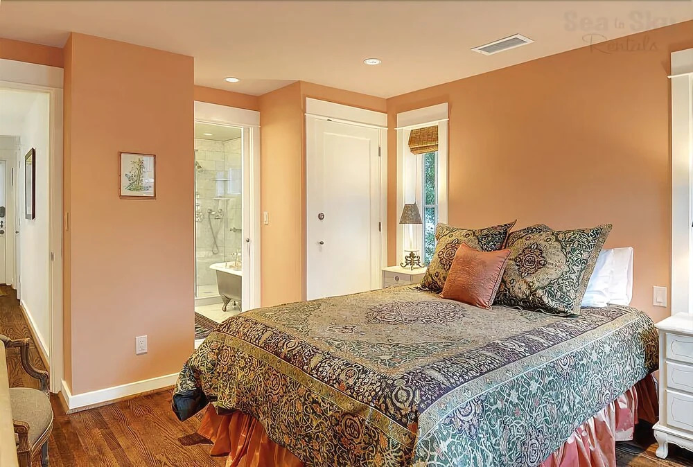 Magnolia Pine N Sea Cottage with Fireplace