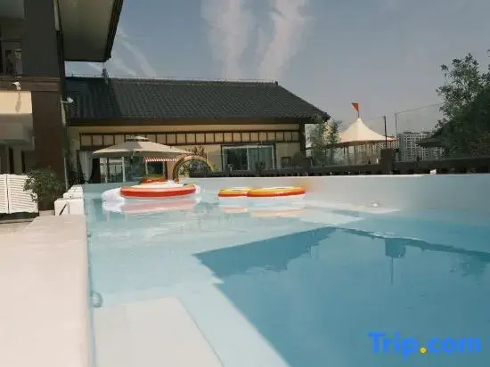 Bamboo wind Hall Hot Spring Resort Hotel (Xi'an Shijingli Branch)