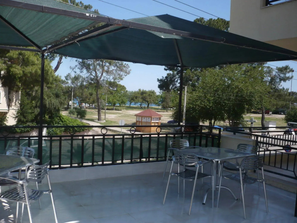 Отель Nex Royal Beach