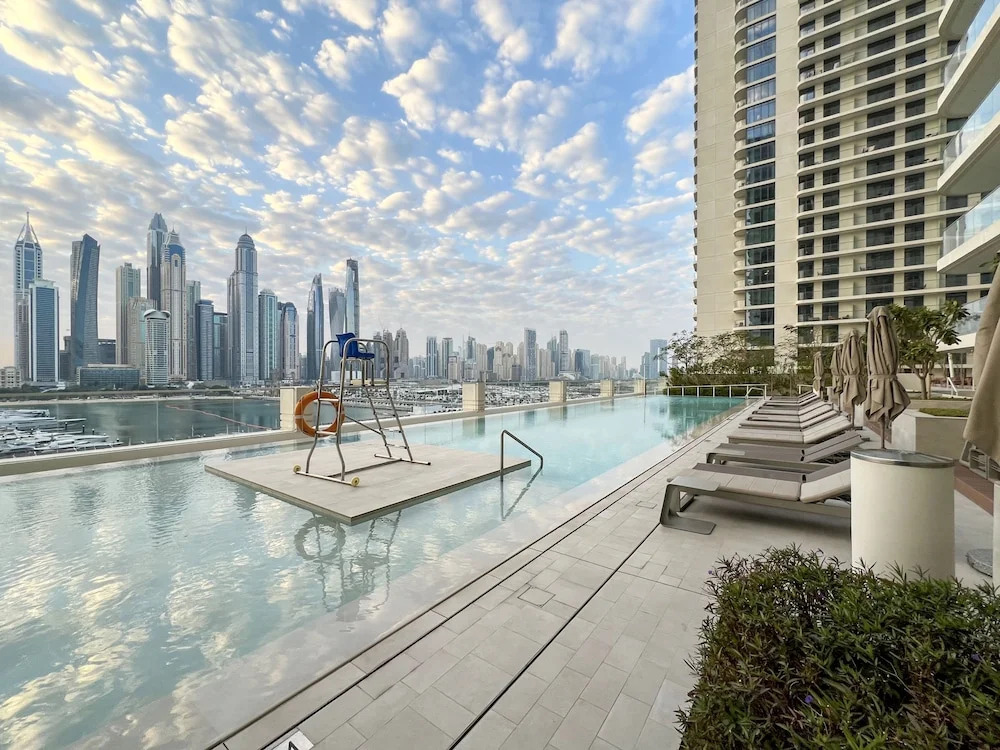 2BR Emaar Beachfront Full Sea Skyline Views