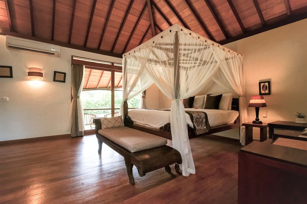 4 Bedroom Big Garden Villa