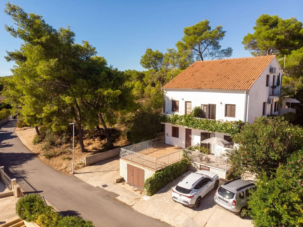 Apartments Iskra