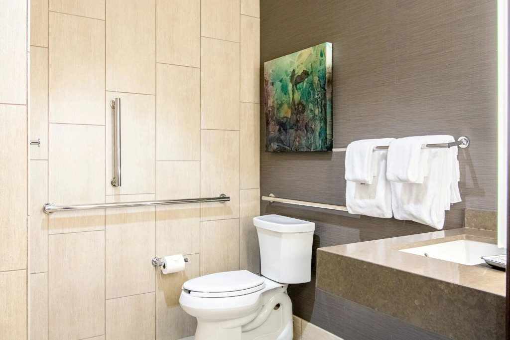 Oasis Hotel and Conv Center, an Ascend Collection Hotel