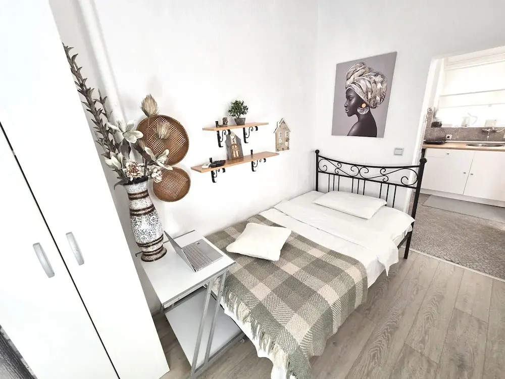 Room-angelina Apartment 3