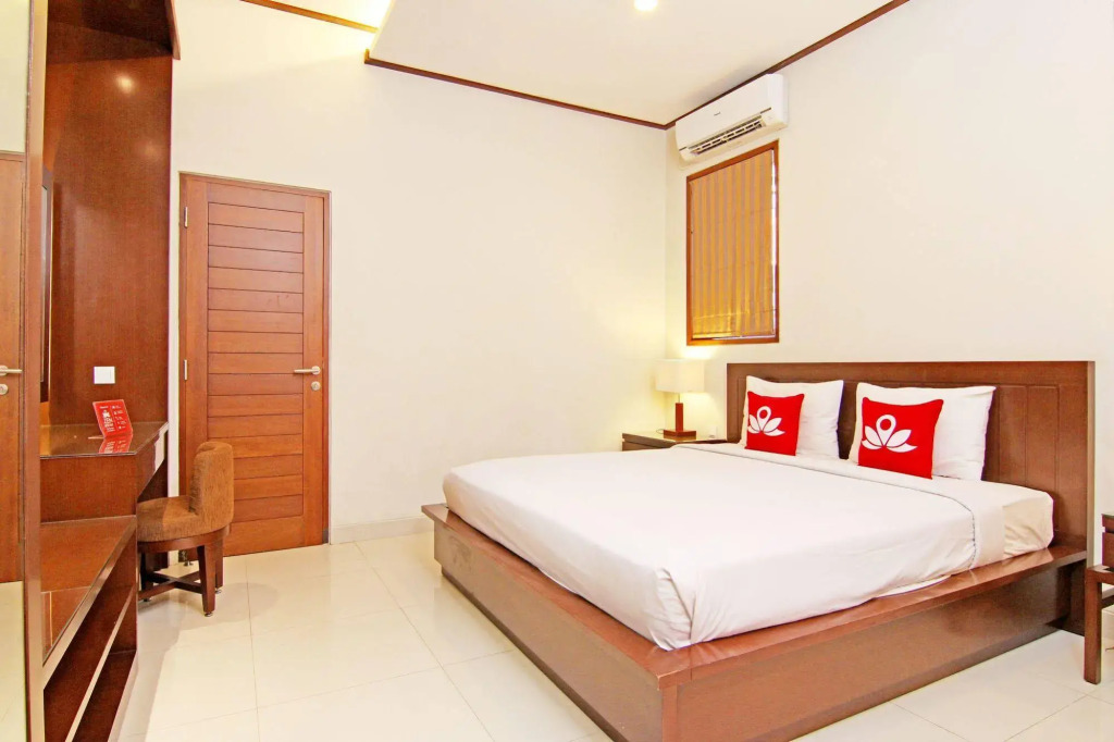 ZEN Rooms Kuta Inn