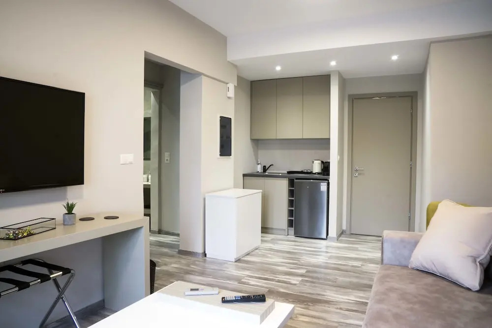 Athens apartment near museum