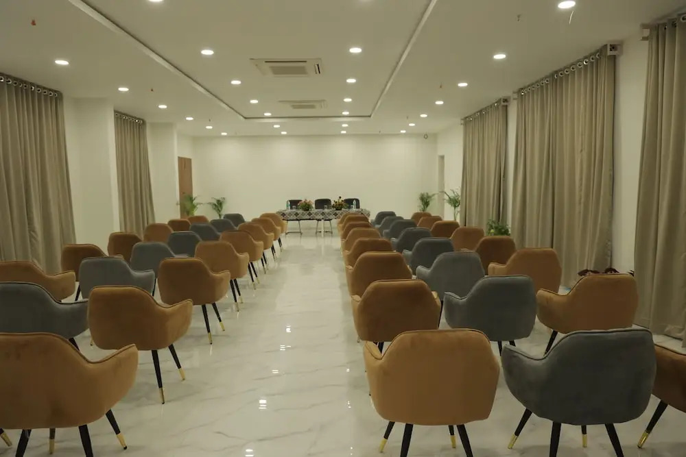 Hotel The City Crown-Bilaspur