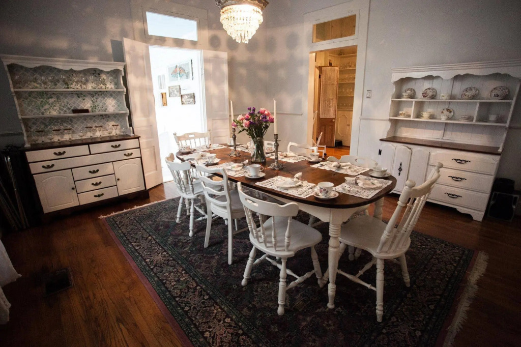 TFreres Bed & Breakfast