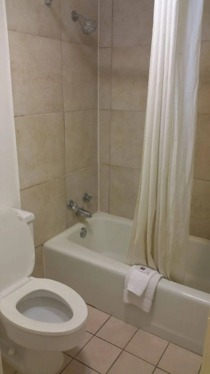 Travelodge by Wyndham LaFayette