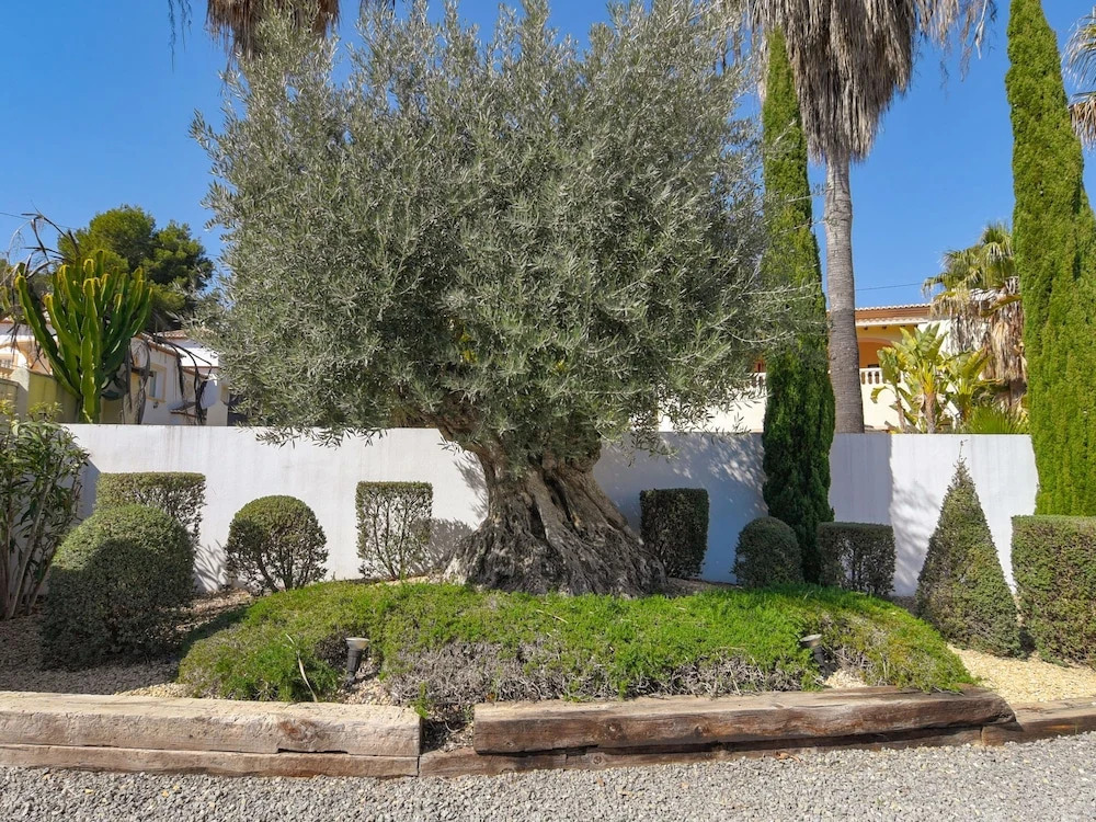10pp Villa Wonderful Flat Garden With a Large Swimming Pool and Plenty of Space