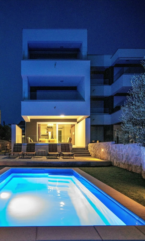 Imperial Apartment with Private Pool