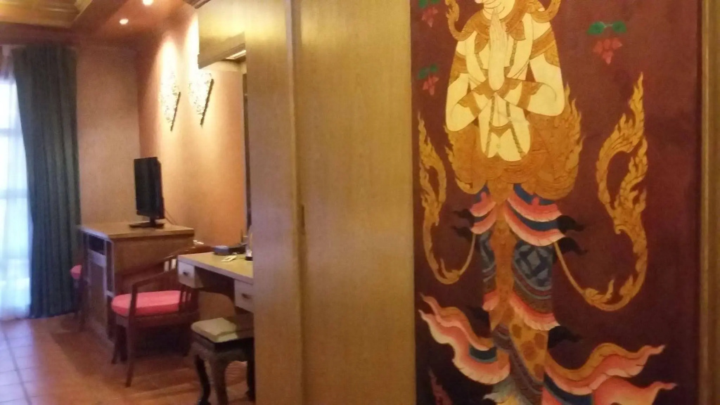 Royal Phawadee Village Patong - 2 Minutes walk to the beach