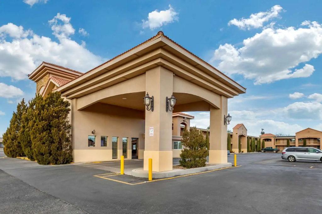 Best Western El Rancho Palacio