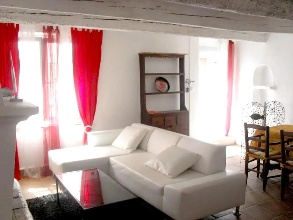 House With 3 Bedrooms in Saintes-maries-de-la-mer, With Furnished Terr