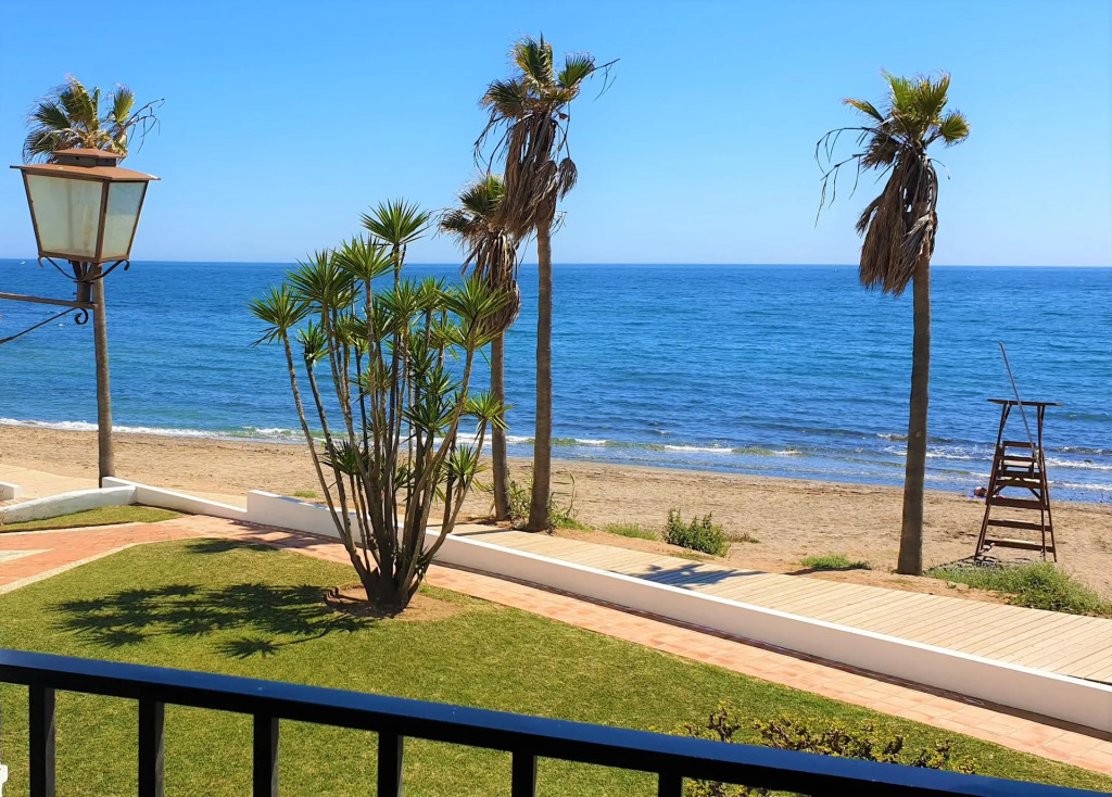 Beautiful frontline duplex apartment - Doña Lola - Mijas Costa - CS199