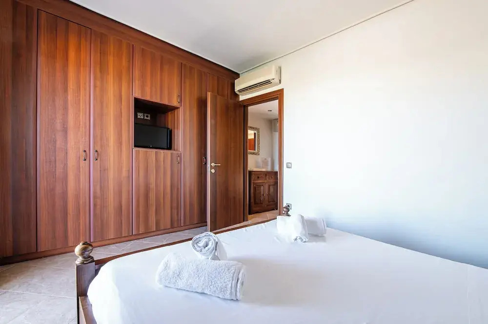 Kahlua Bay Apartments