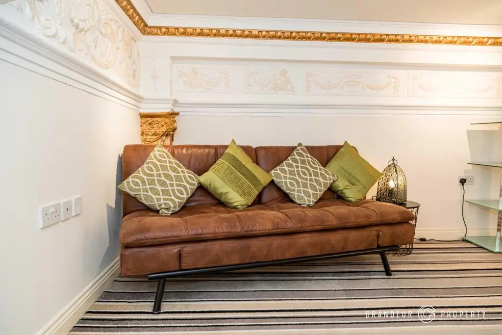 Stunning Sea View 2 Bed Triplex Apt Terrace Free Parking