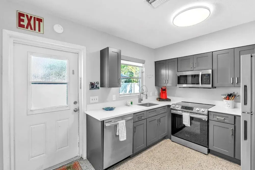 Barefoot Bungalow 2 Bedroom Home