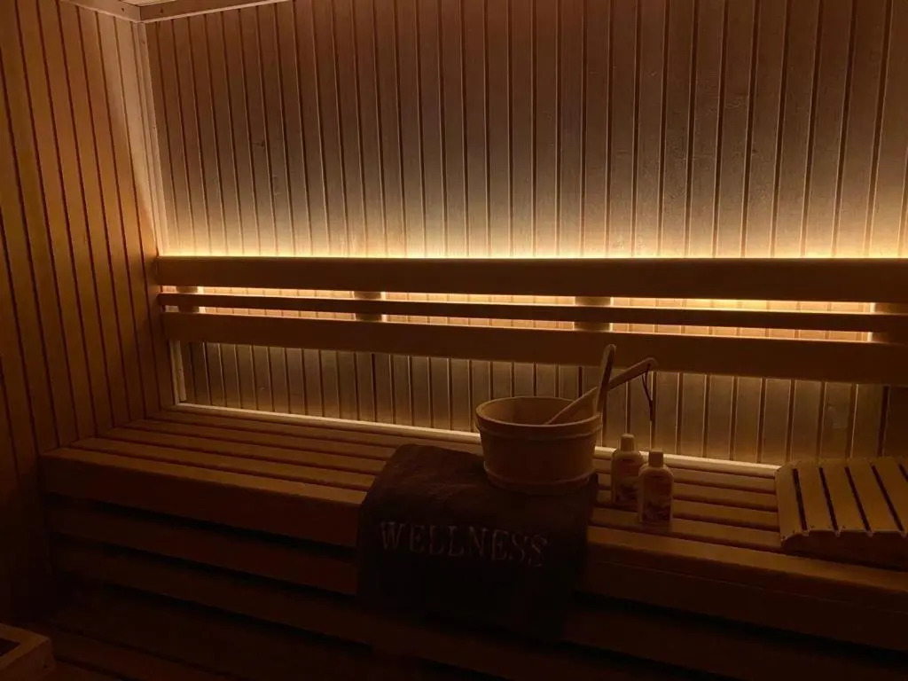 Linas Ferienwohnungen - zwei moderne FeWos mit Sauna im Haus und fantastischem Ausblick