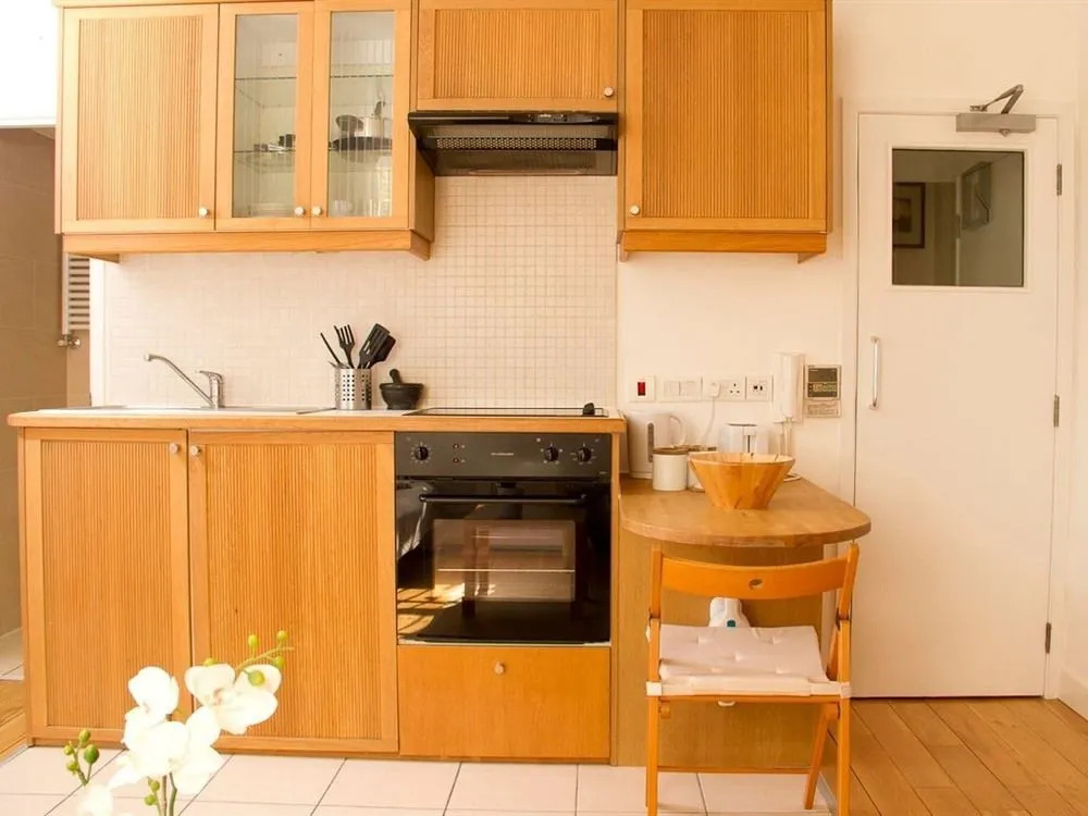 Irwin Apartments at Notting Hill