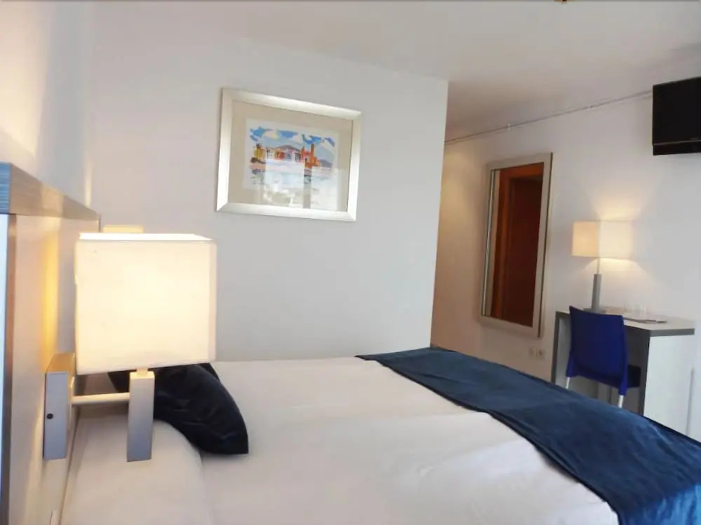 Parrots Sitges Hotel