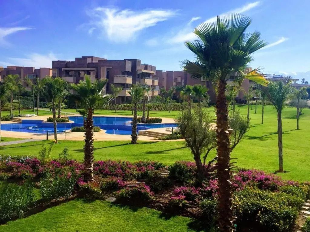 Super Apt T3 Rez de jardin Prestigia Golf Piscine