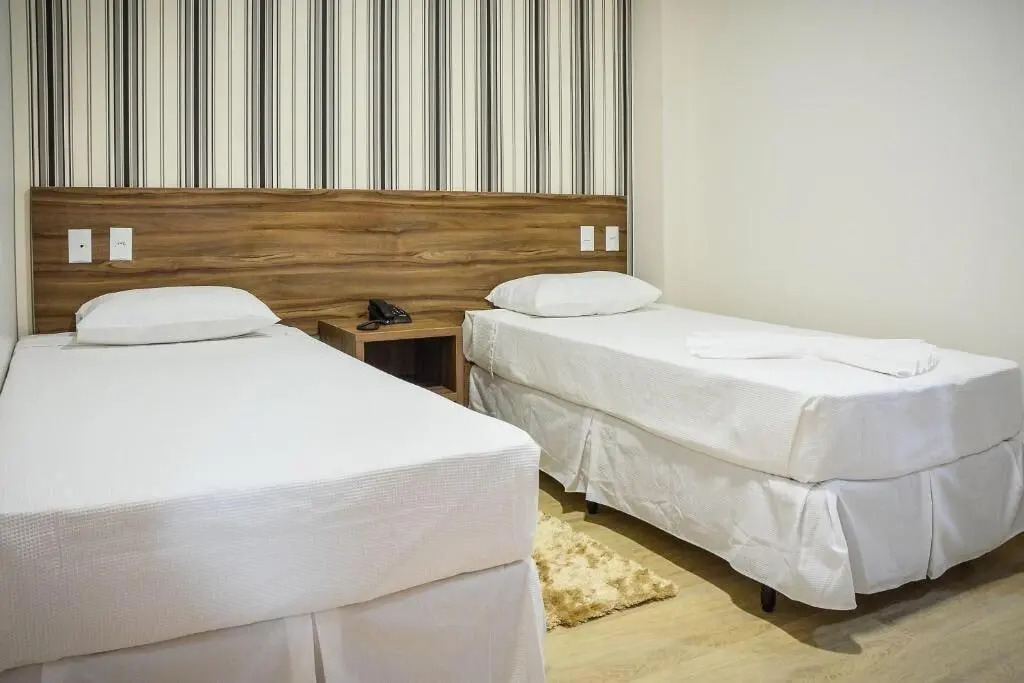 Mac Hotel