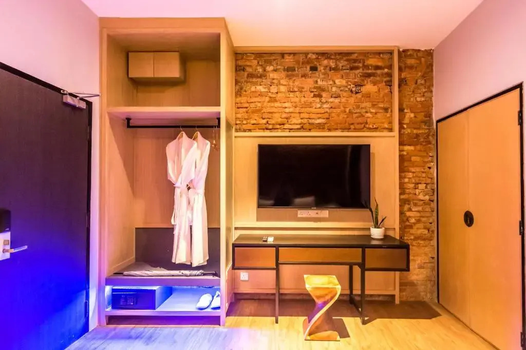 Tien Terrace Macalister