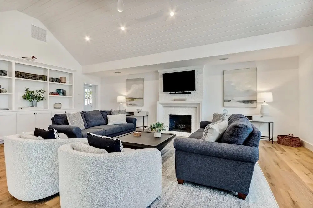 Beachfront Luxury Home w/ Private Pool