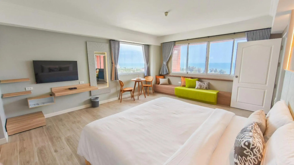 Hua Hin Grand Hotel and Plaza