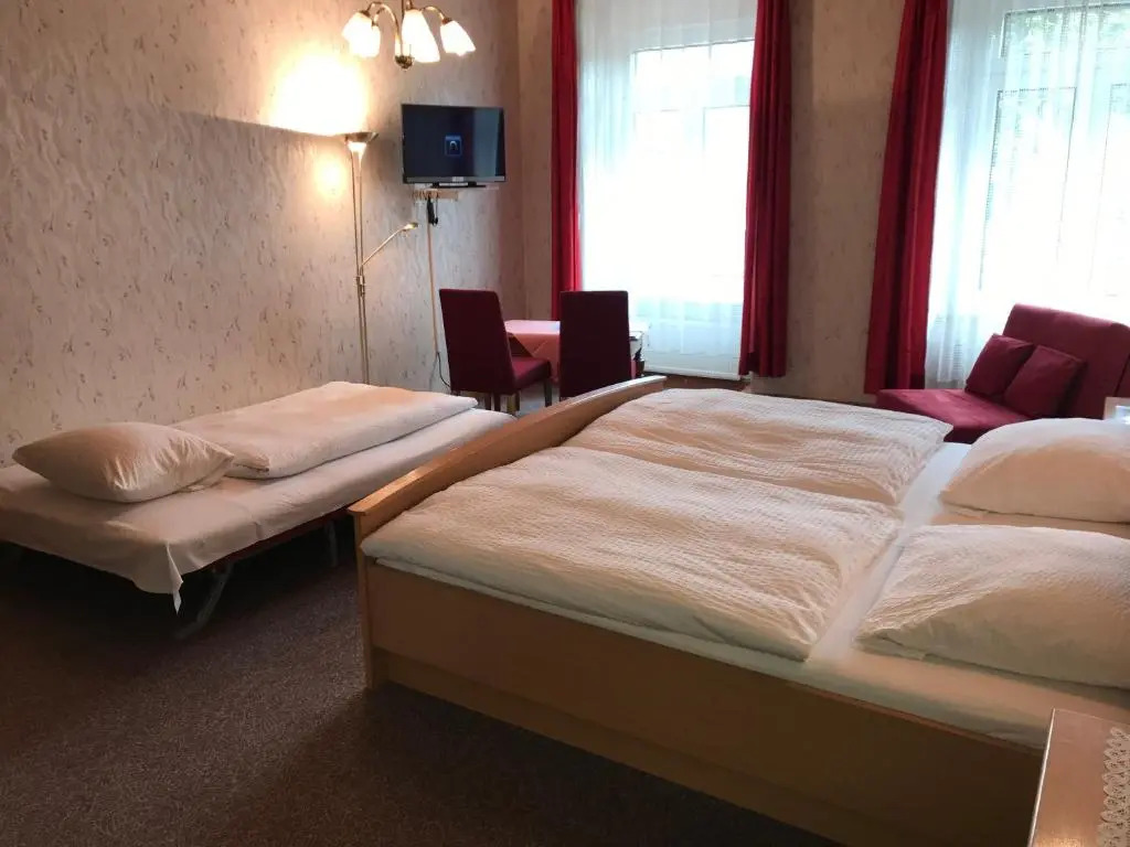 Rheinhotel Starkenburger Hof