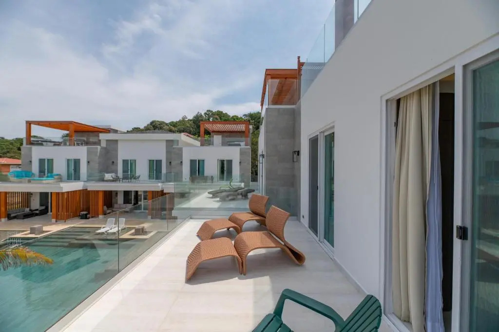 Ocean One Roatan