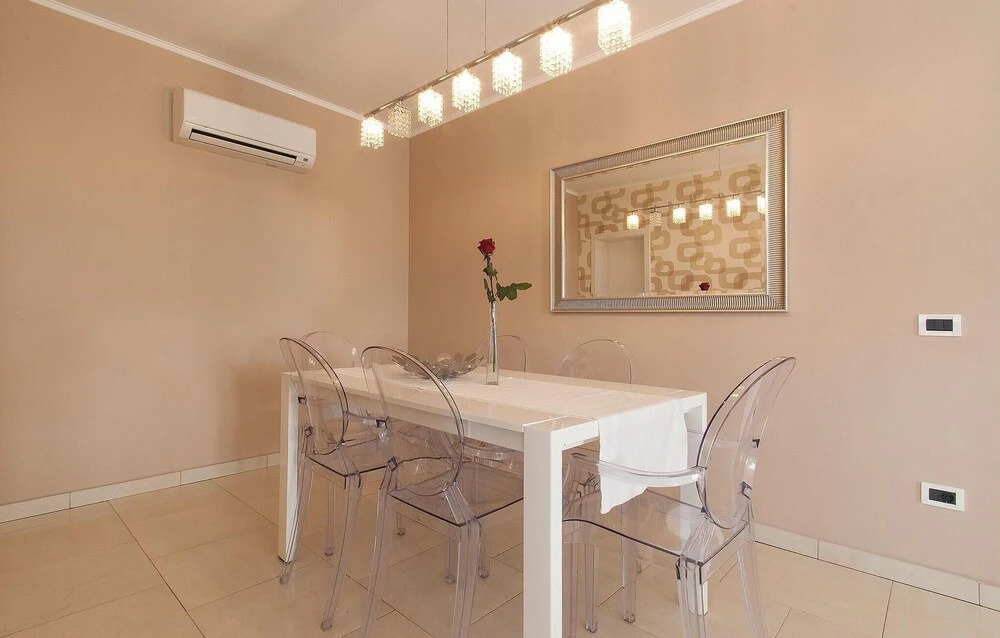 Awesome Home in Rovinj with Hot Tub, WiFi & 2 Bedrooms