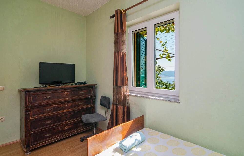 Amazing Home in Lokva Rogoznica With Wifi and 2 Bedrooms