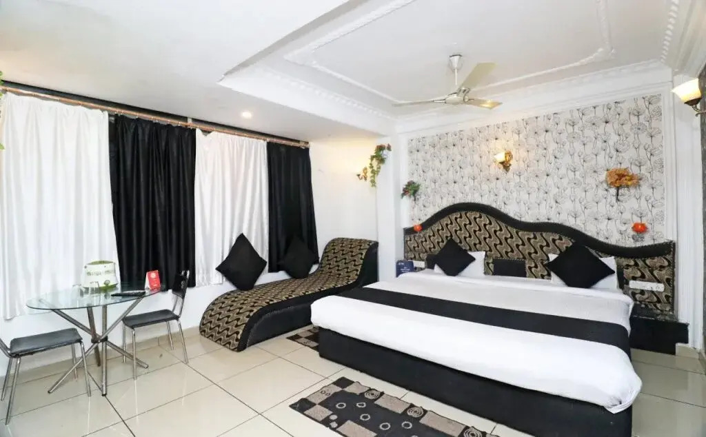 Hotel Abhilasha