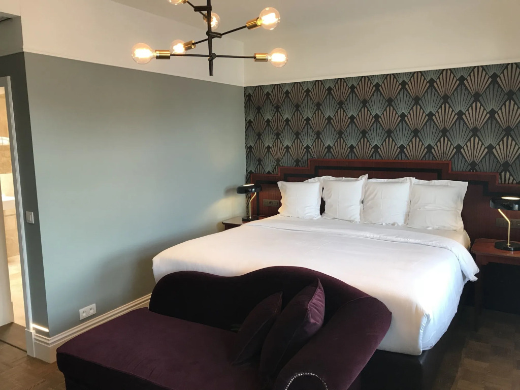 Gatsby Hotel
