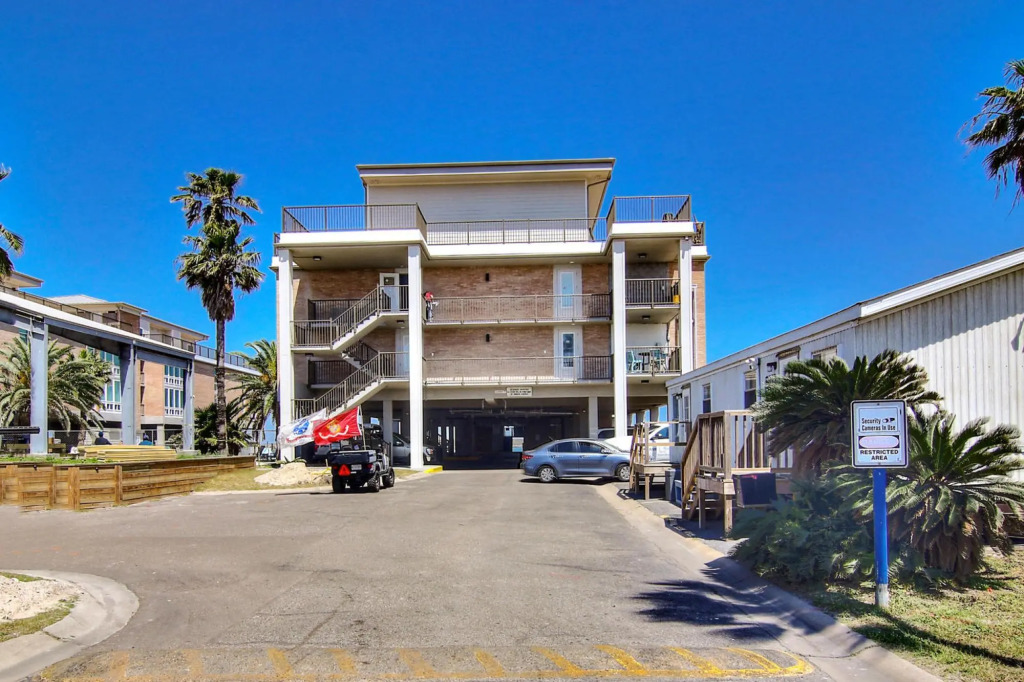 Channelview 107 in Port Aransas