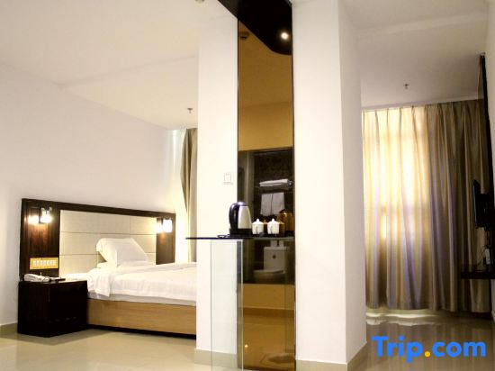 Yangjiang Zhapo Yatao Holiday Hotel