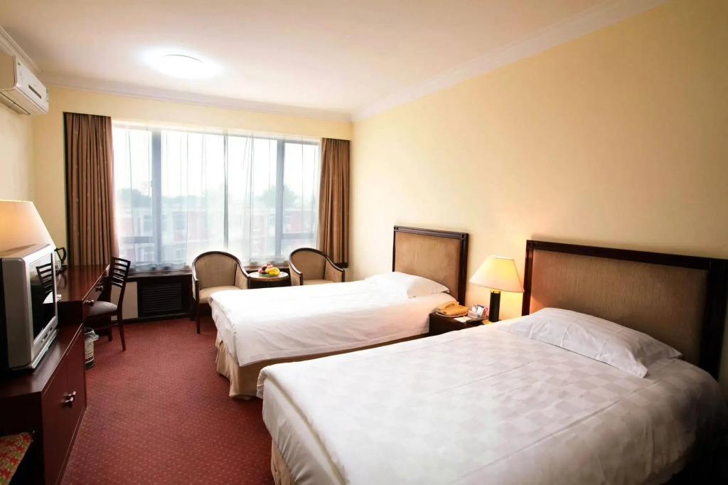 Yanshan Hotel