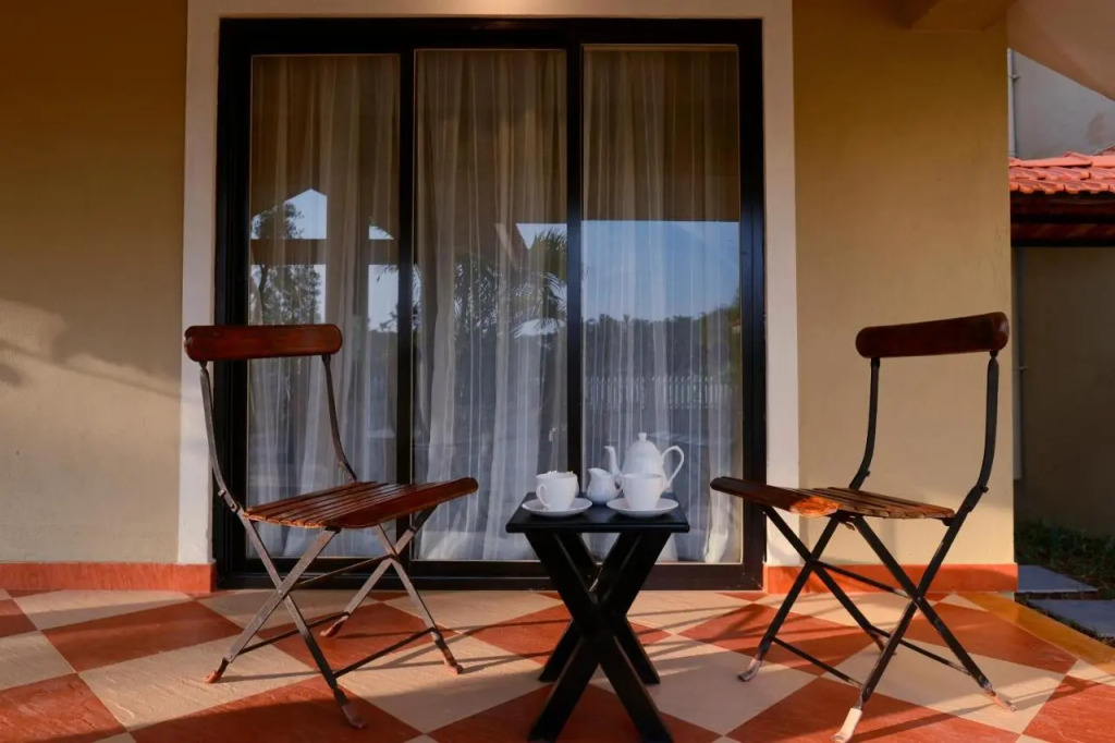 TreeHouse Blue, Hotel & Villas