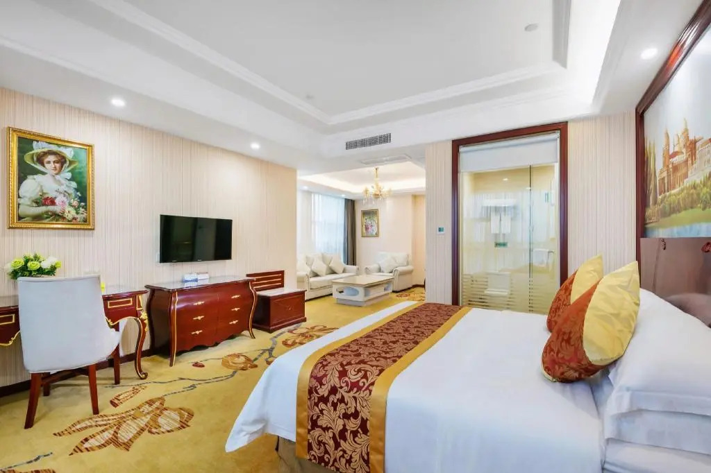 Vienna Hotel Zhejiang Huzhou Changxing Mingzhu Road