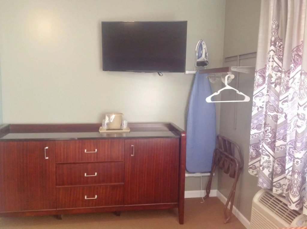Jefferson Inn and Suites