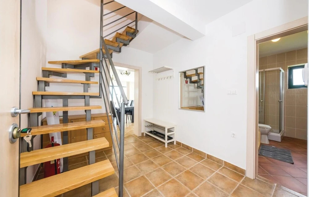 Stunning Apartment in Privlaka With 3 Bedrooms, Wifi and Outdoor Swimming Pool