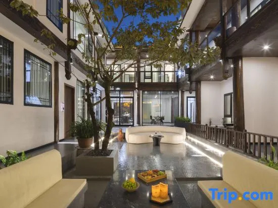 Yinjian Designer Private Holiday Courtyard (Lijiang Ancient City Branch)