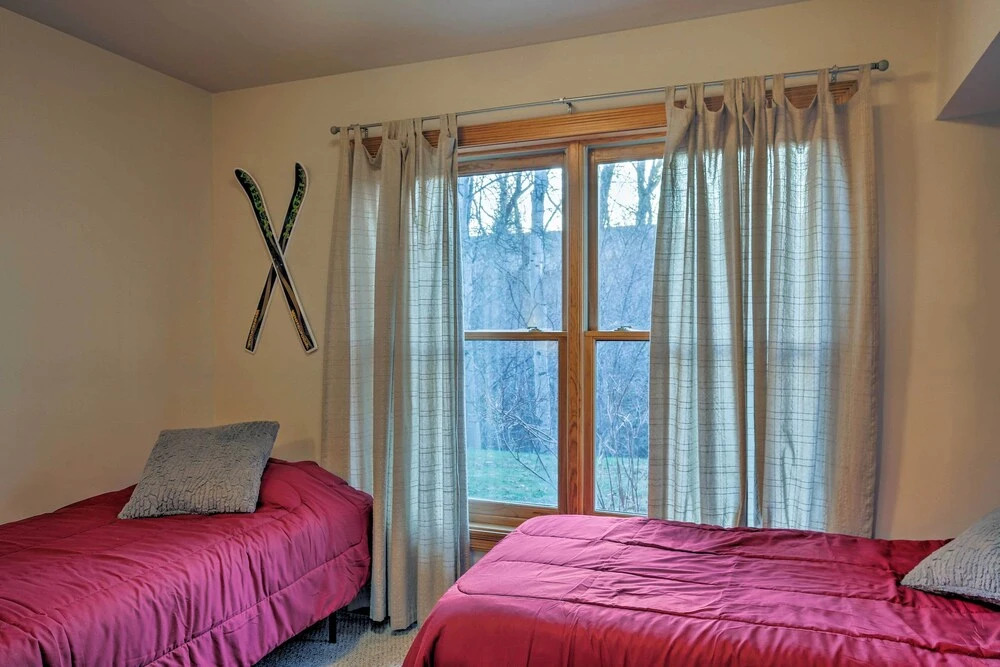 Cozy Driggs Condo w/ Hot Tub & Ski Shuttle Service