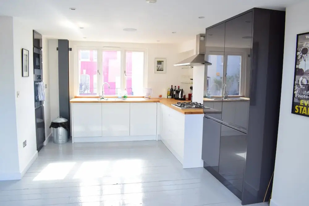 2 Bedroom Loft Flat in Hammersmith