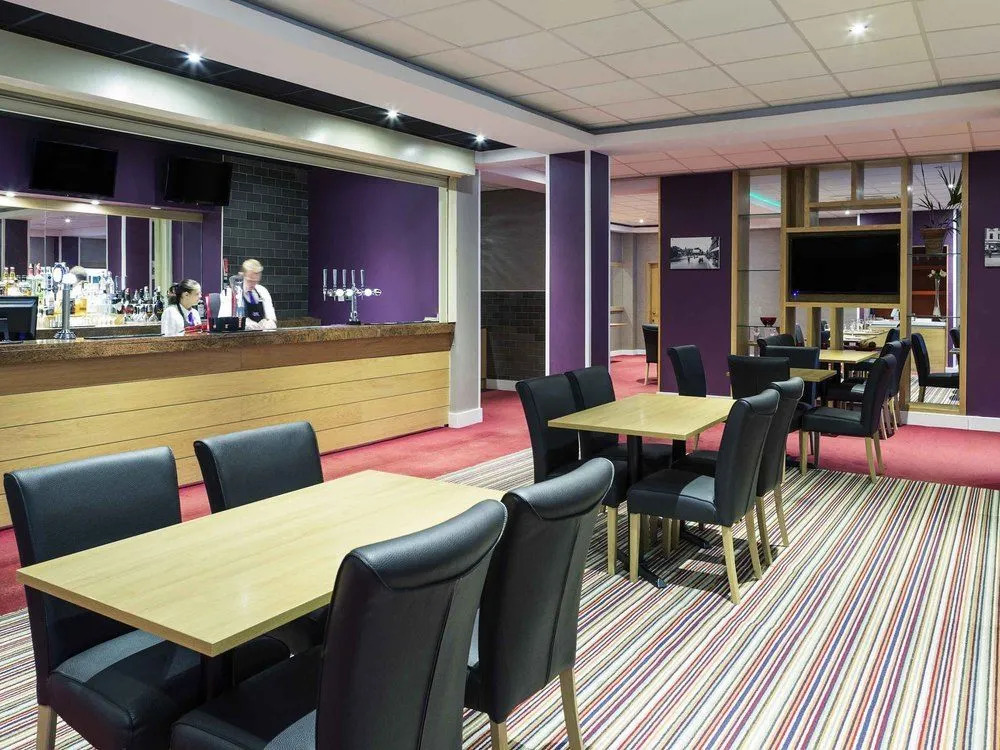 HILTON