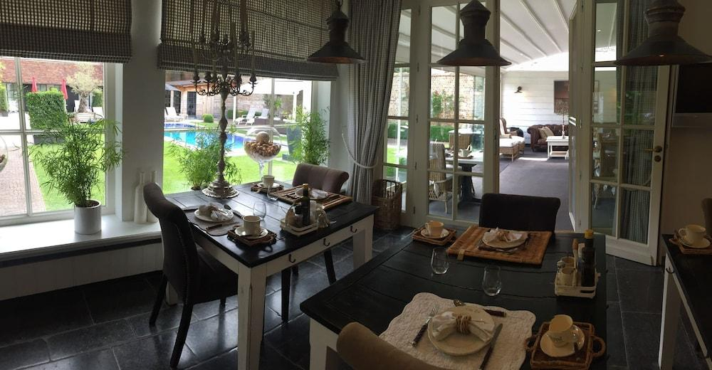 Casa Romantico